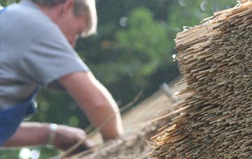 professional Hedley Hill thatchers